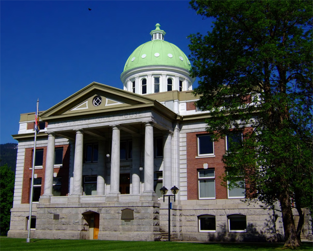 Revelstoke's Service BC Limiting Hours and Services Revelstoke Current