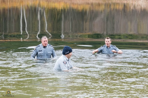 Local Mounties take a polar plunge to raise money for Special Olympics ...